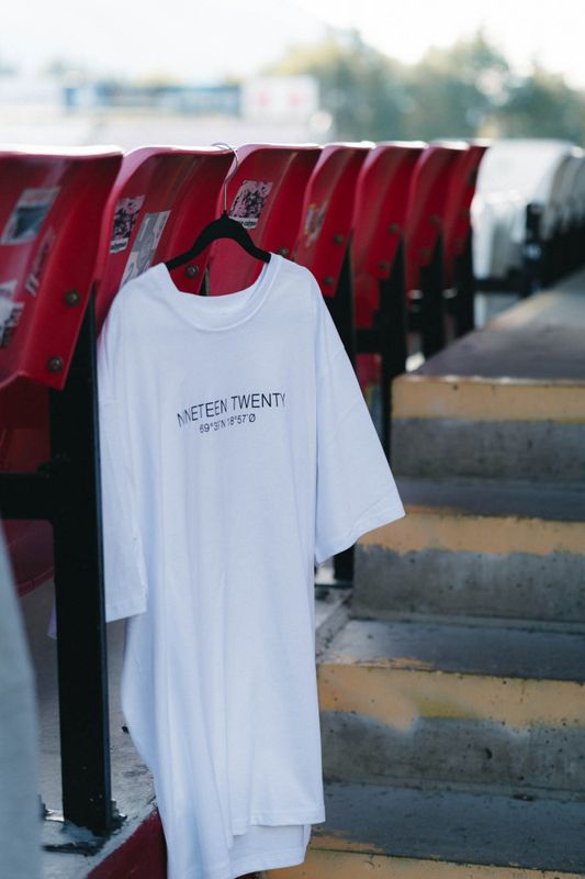 NINETEEN TWENTY - T-shirt